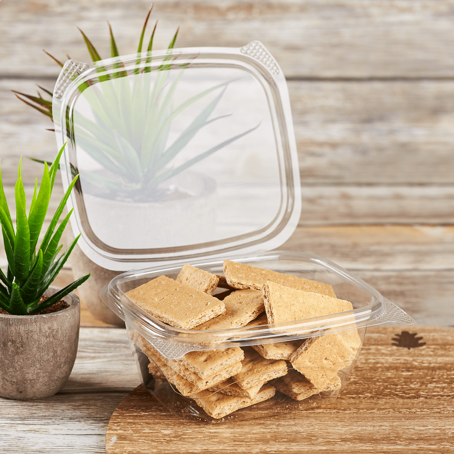 Compostable 16oz Hinged Deli Containers - Eco-Friendly Medium 16 oz Hinged Deli Box - 200 count-Karat