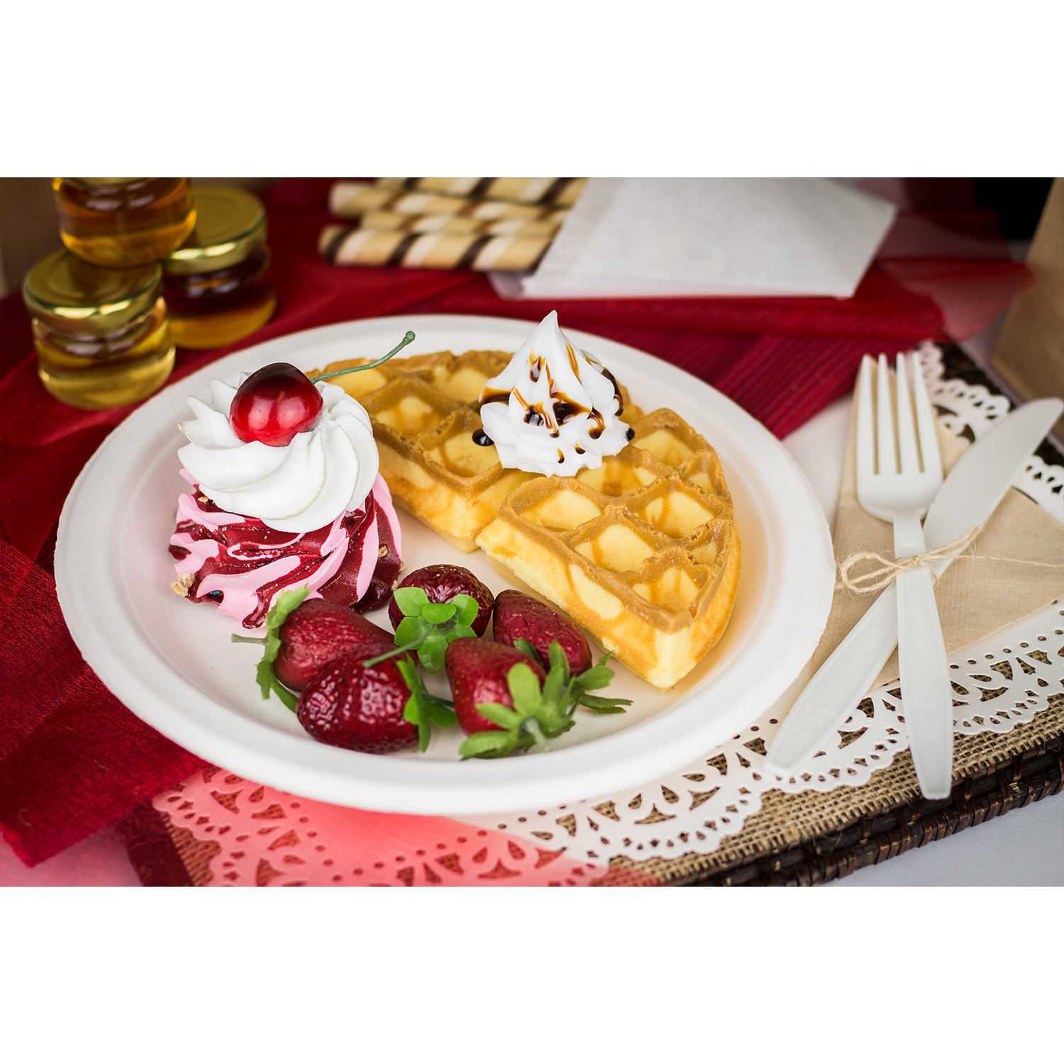 Karat Earth 9'' Compostable Bagasse Round Plates - 500 ct-Karat